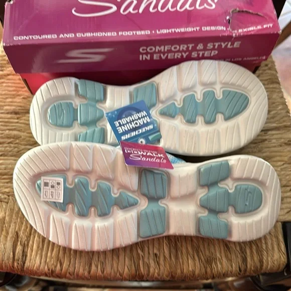 NWT Skechers GoWalk Sandals - tie dye size 11 Brand new - Picture 4 of 6